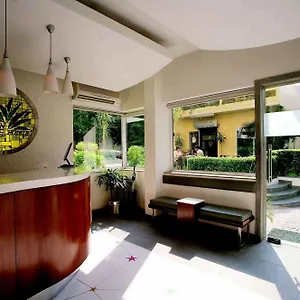 lemon-tree-hotel-udyog-vihar-gurgaon.top-gurgaonhotels.com/